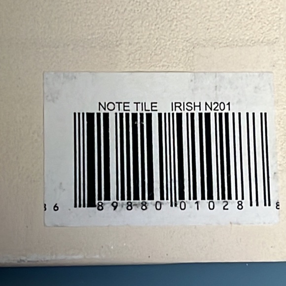 Irish Tile "Notes" Trivet with Shamrocks and a Celtic Knot, 6" Square NWT - Picture 7 of 7